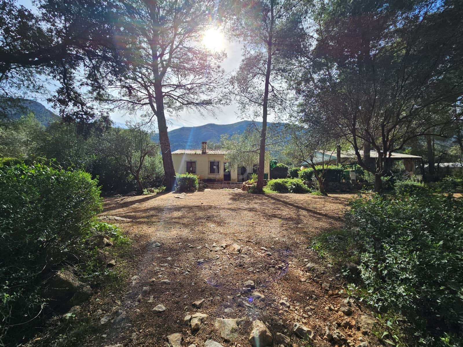 Finca/Casa Rural de 2 habitaciones en Alicante / Alacant ciudad en venta con garaje - 238.000 € (Ref: 9989249)