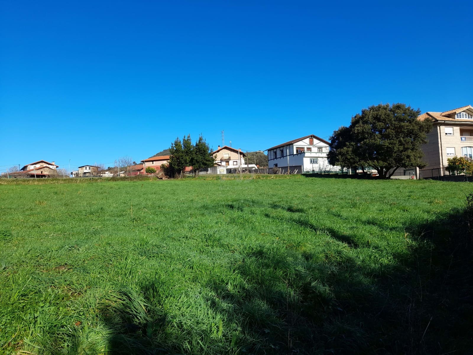 Grunde uden byggetilladelser til salg i Abanto y Ciervana / Abanto Zierbena - € 110.000 (Ref: 9989250)