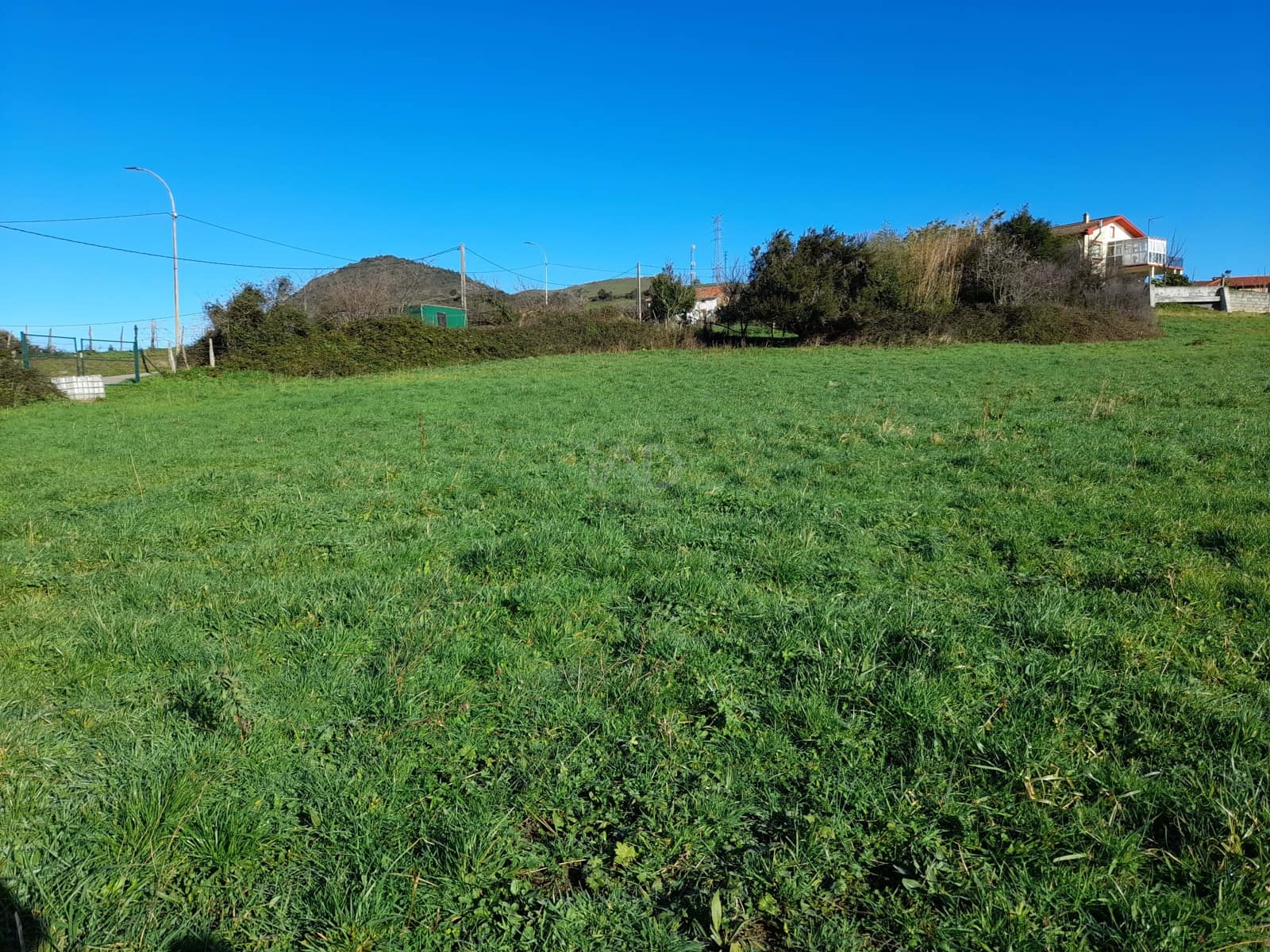 Grunde uden byggetilladelser til salg i Abanto y Ciervana / Abanto Zierbena - € 110.000 (Ref: 9989250)