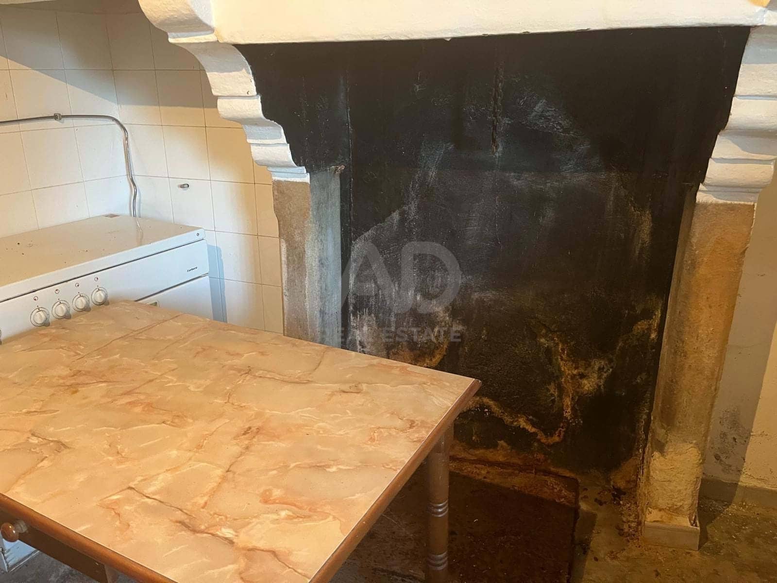 3 slaapkamer Huis te koop in Salamanca stad - € 35.000 (Ref: 9989251)