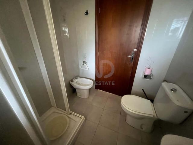 3 slaapkamer Huis te koop in Salamanca stad - € 35.000 (Ref: 9989251)