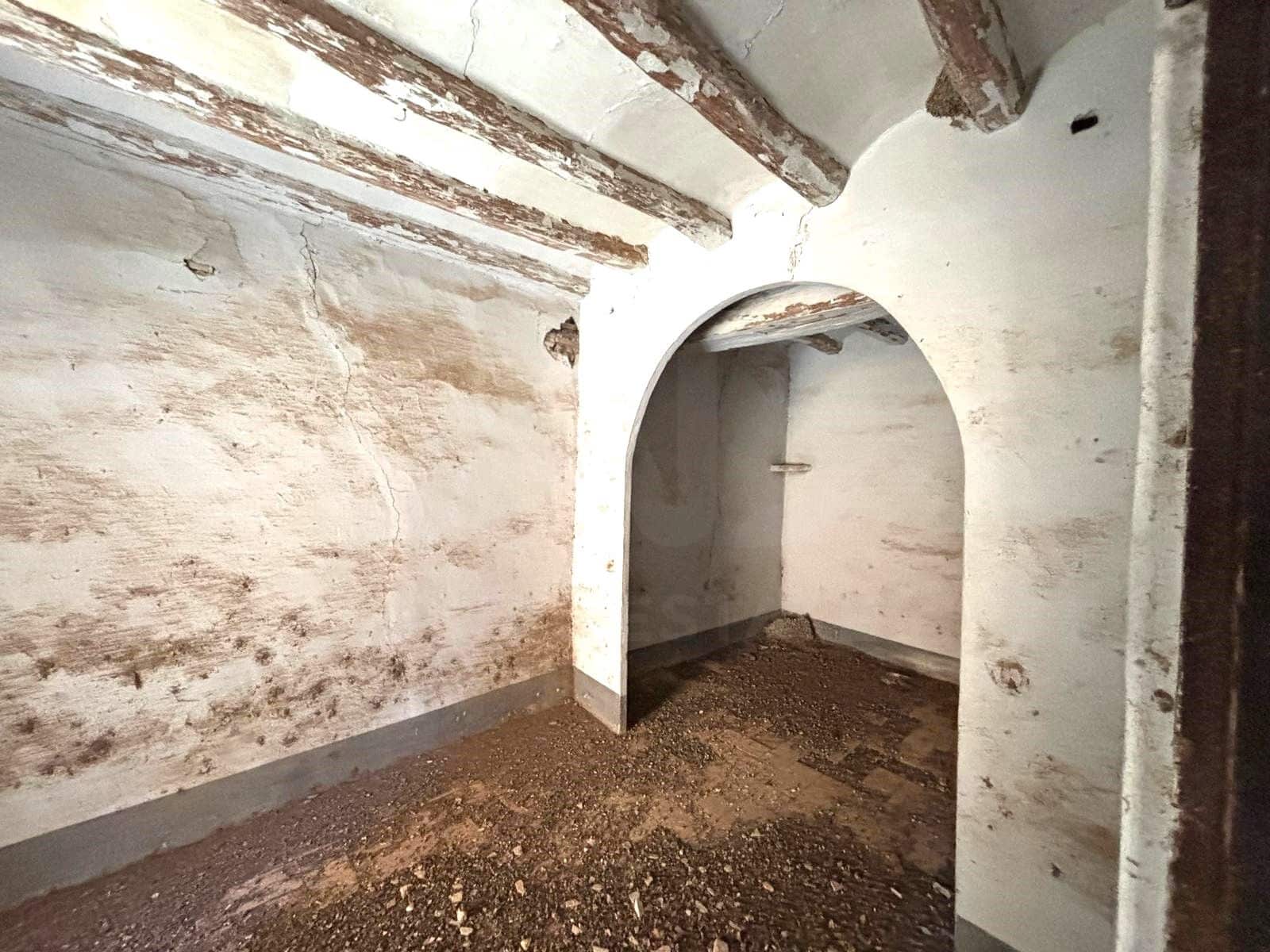 Huis te koop in Falset - € 59.000 (Ref: 9989253)