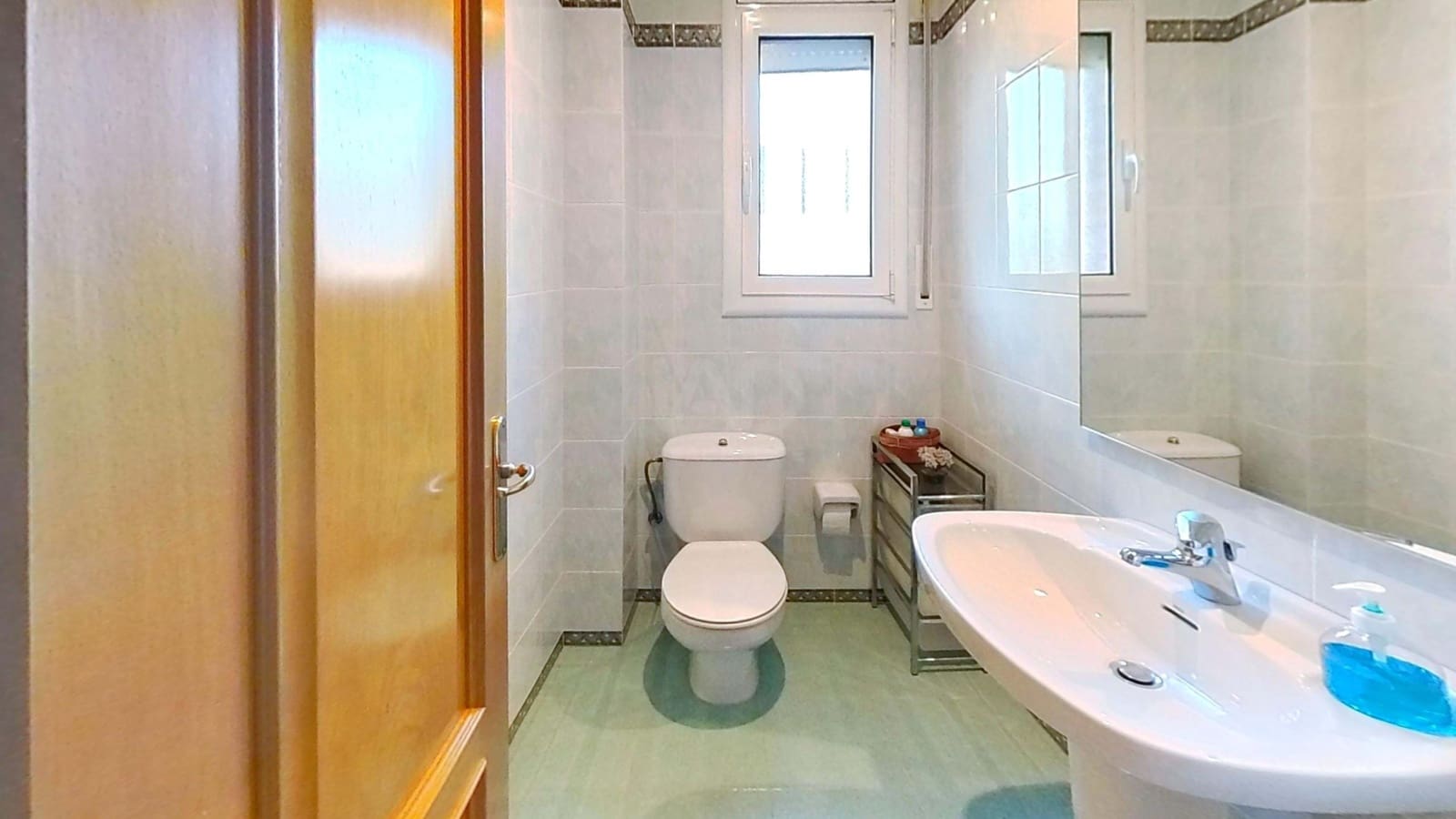 Chalet de 7 habitaciones en Calafell en venta con garaje - 775.000 € (Ref: 9989254)
