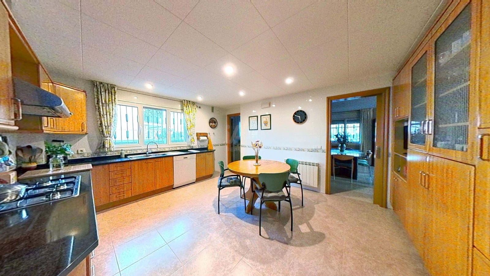 Chalet de 7 habitaciones en Calafell en venta con garaje - 775.000 € (Ref: 9989254)
