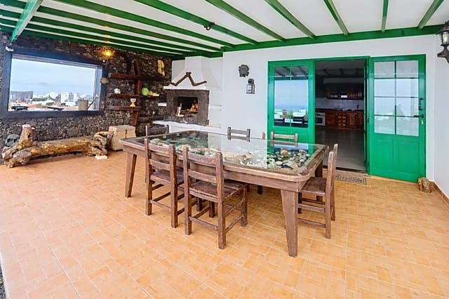 3 soverom Finca/Herregård til salgs i Las Brenas, Yaiza - € 895 000 (Ref: 9989256)