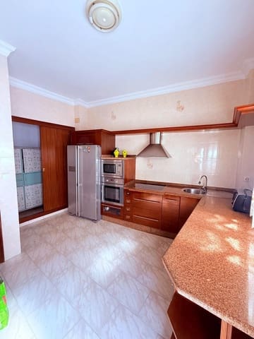 Byhus til salg i Sevilla by med garage - € 297.000 (Ref: 9989257)