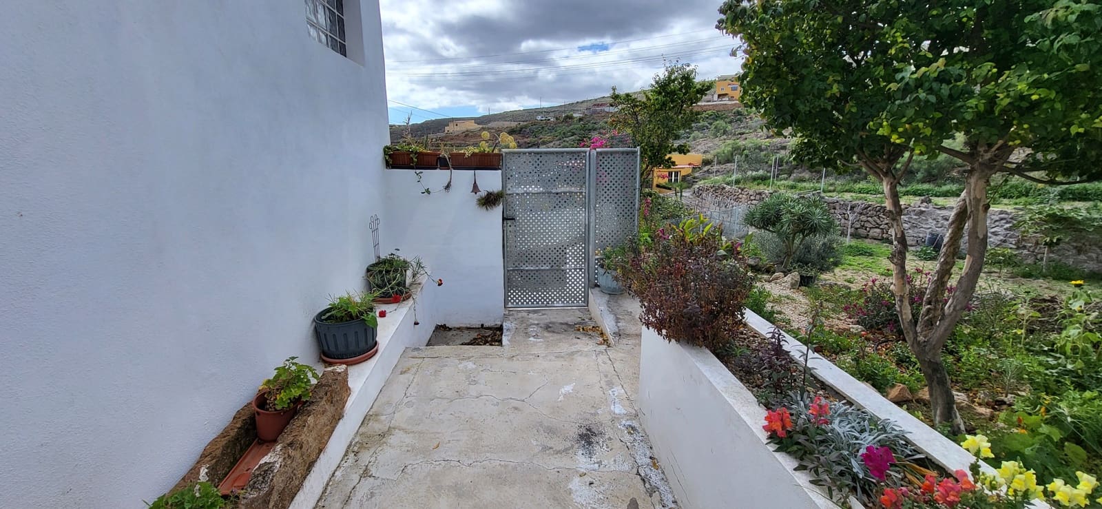 3 bedroom Finca/Country House for sale in Arico - € 275,000 (Ref: 9989259)