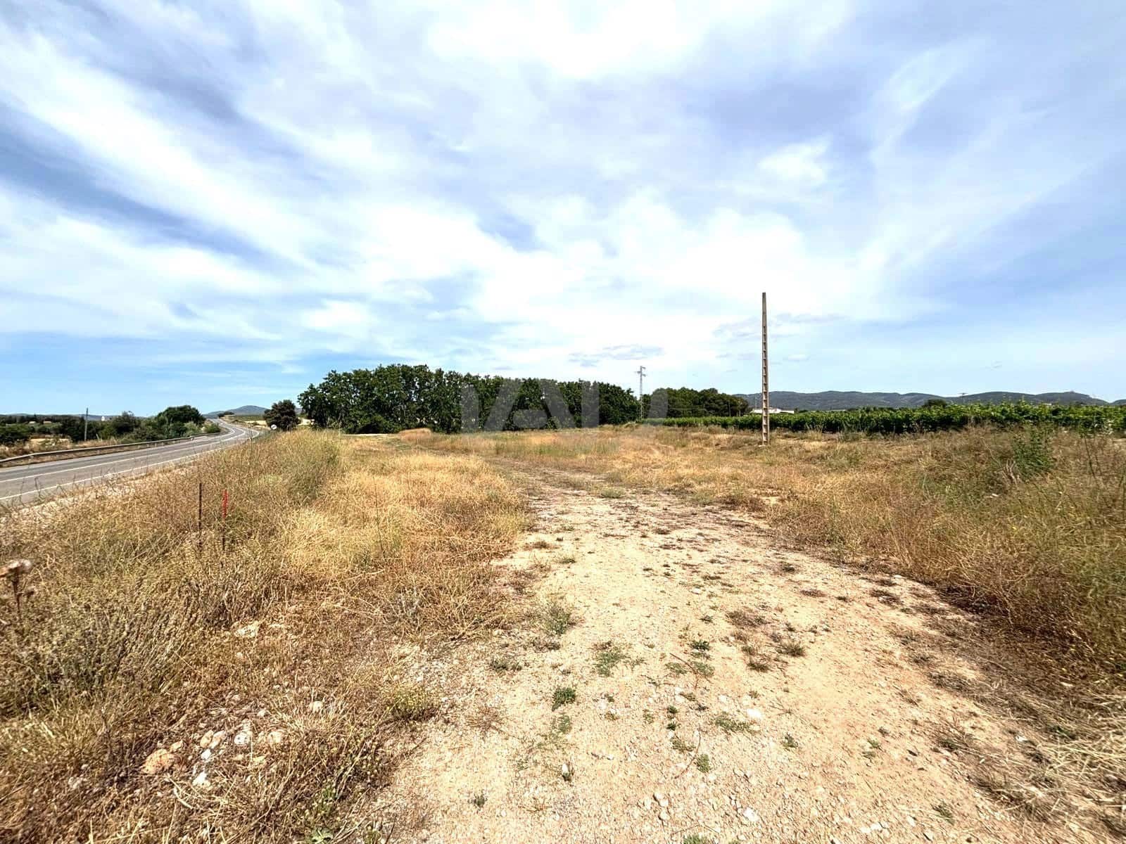 Mark till salu i Banyeres del Penedes - 18 500 € (Ref: 9989260)