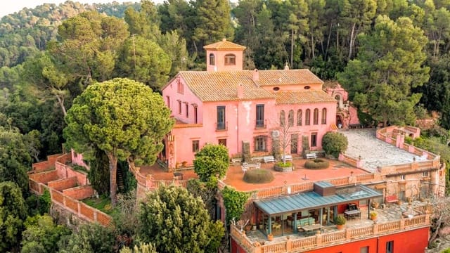 8 bedroom Finca/Country House for sale in L'Antiga Esquerra de L'Eixample, Barcelona city with pool garage - € 3,500,000 (Ref: 9989263)