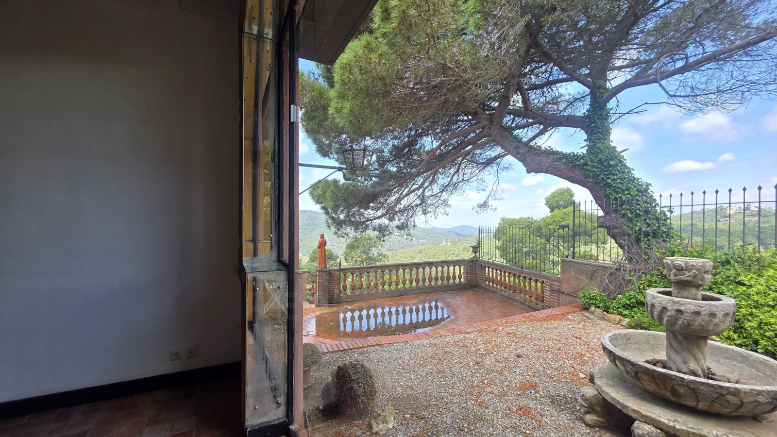 8 bedroom Finca/Country House for sale in Barcelona city with pool garage - € 3,500,000 (Ref: 9989263)