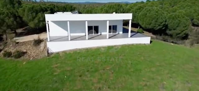3 Zimmer Finca/Landgut zu verkaufen in Badajoz Stadt mit Pool Garage - 790.000 € (Ref: 9989264)