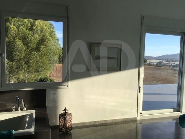 3 Zimmer Finca/Landgut zu verkaufen in Badajoz Stadt mit Pool Garage - 790.000 € (Ref: 9989264)