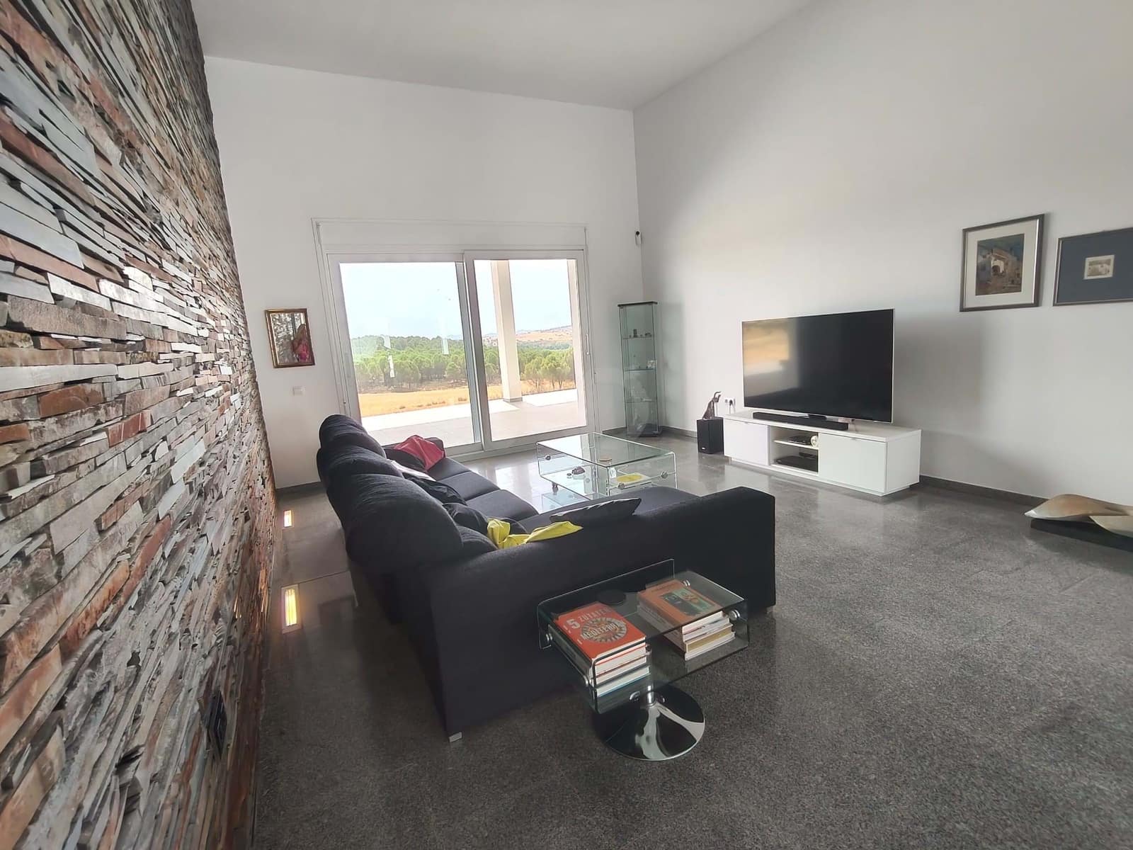 3 Zimmer Finca/Landgut zu verkaufen in Badajoz Stadt mit Pool Garage - 790.000 € (Ref: 9989264)