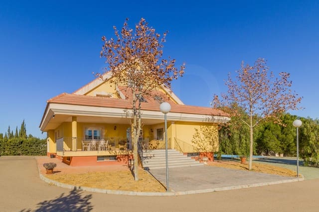 7 soverom Finca/Herregård til salgs i Yecla med svømmebasseng garasje - € 549 000 (Ref: 9989268)