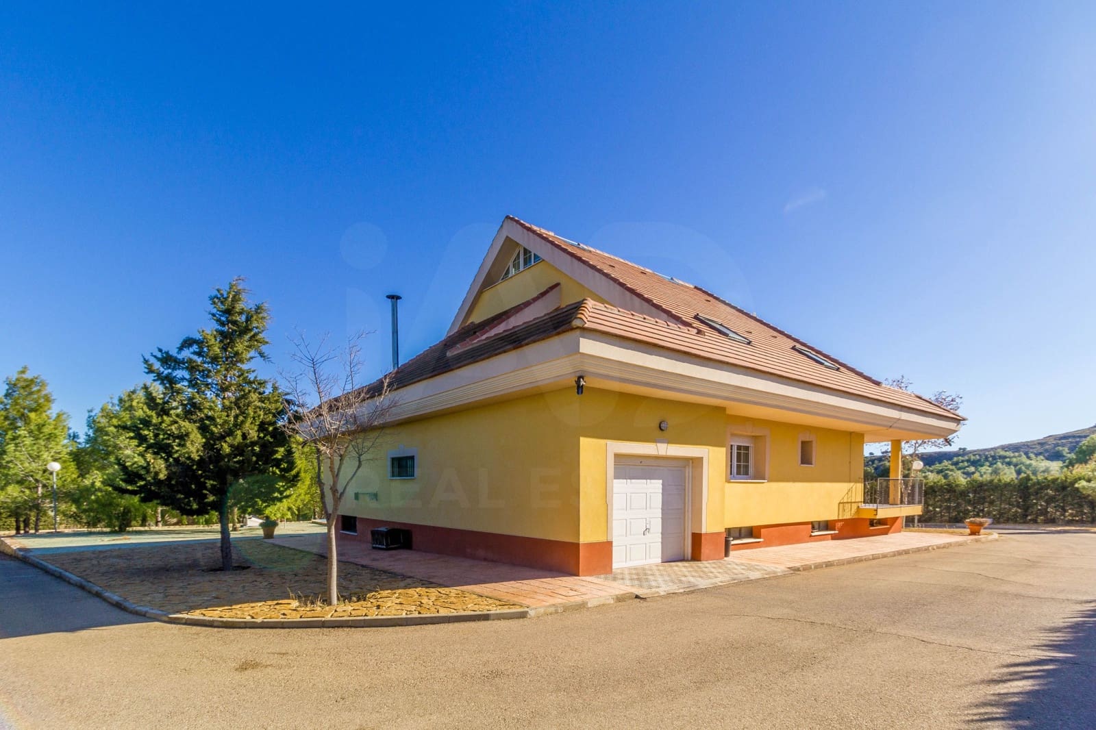 7 soverom Finca/Herregård til salgs i Yecla med svømmebasseng garasje - € 549 000 (Ref: 9989268)