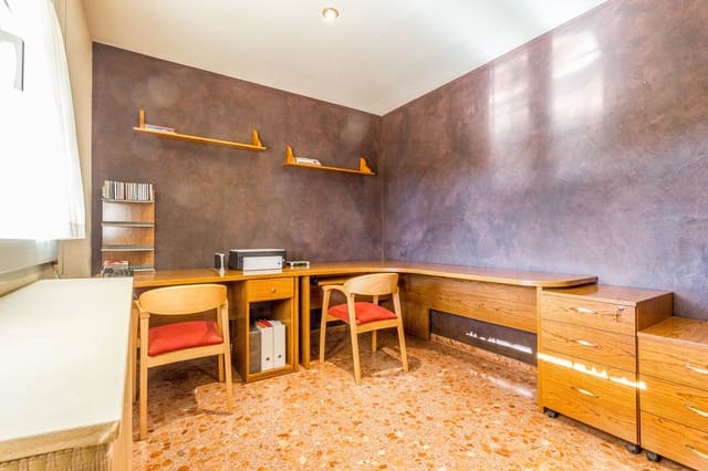 7 soverom Finca/Herregård til salgs i Yecla med svømmebasseng garasje - € 549 000 (Ref: 9989268)