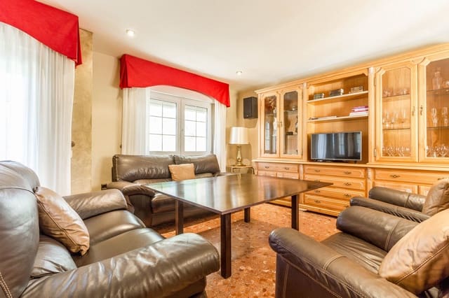 7 soverom Finca/Herregård til salgs i Yecla med svømmebasseng garasje - € 549 000 (Ref: 9989268)