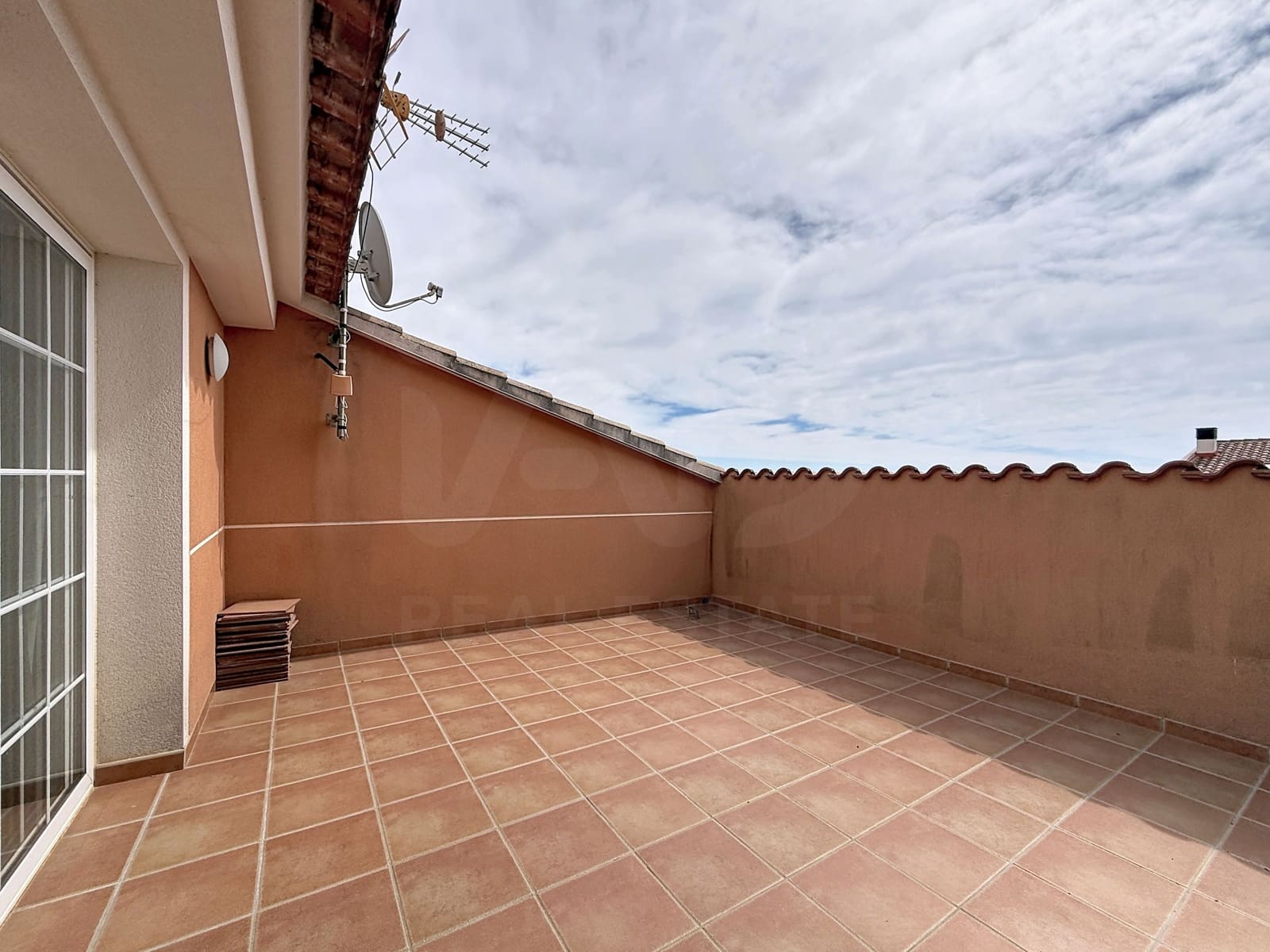4 bedroom Terraced Villa for sale in Tarragona city - € 265,000 (Ref: 9989779)