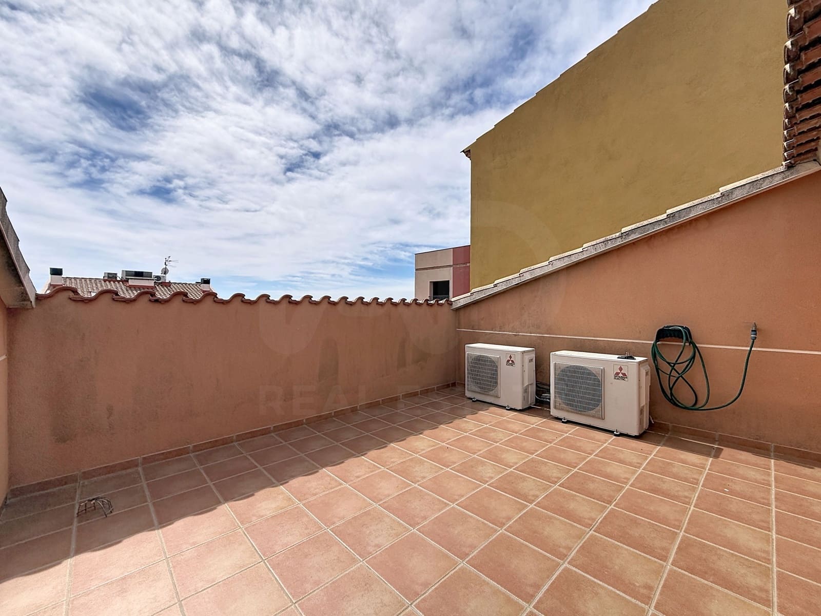 4 bedroom Terraced Villa for sale in Tarragona city - € 265,000 (Ref: 9989779)