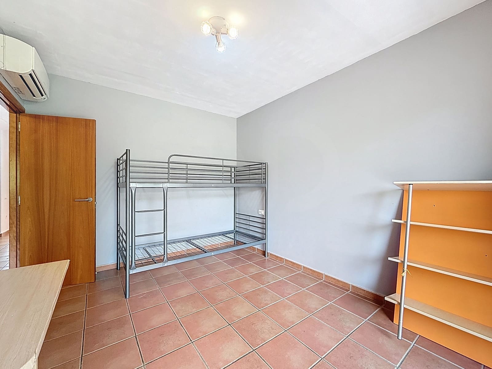 4 bedroom Terraced Villa for sale in Tarragona city - € 265,000 (Ref: 9989779)