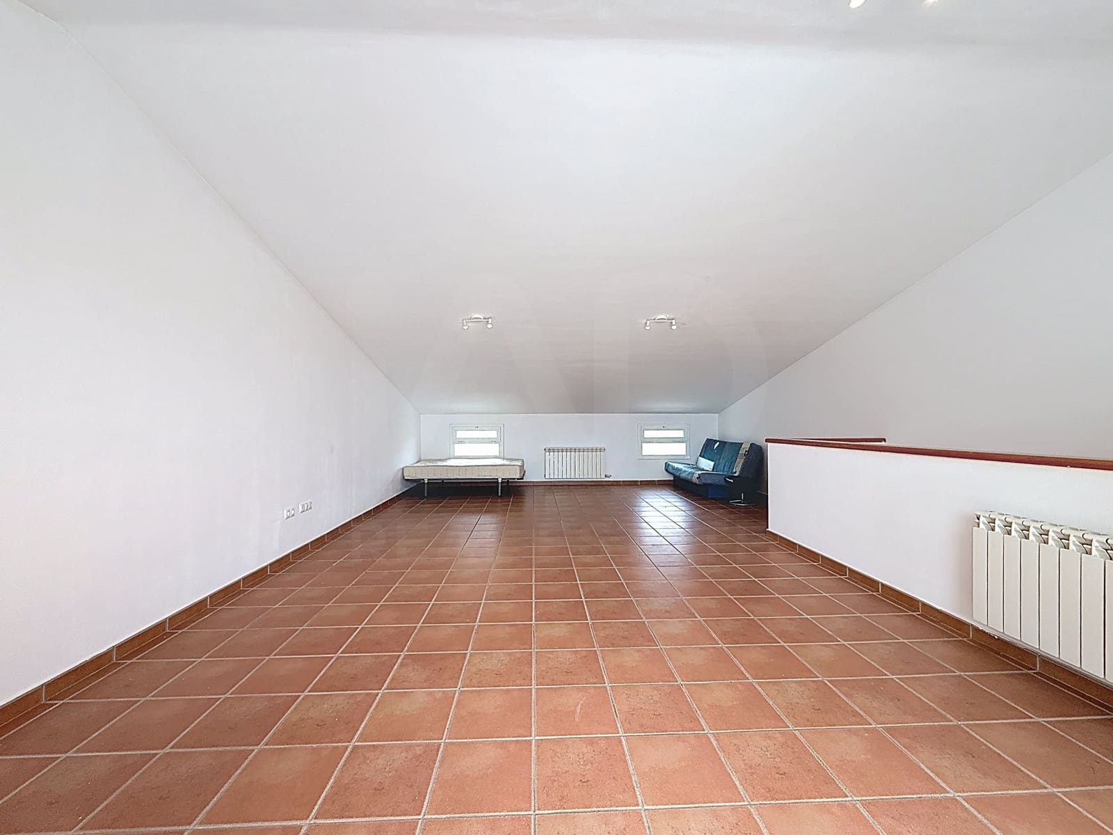 4 bedroom Terraced Villa for sale in Tarragona city - € 265,000 (Ref: 9989779)