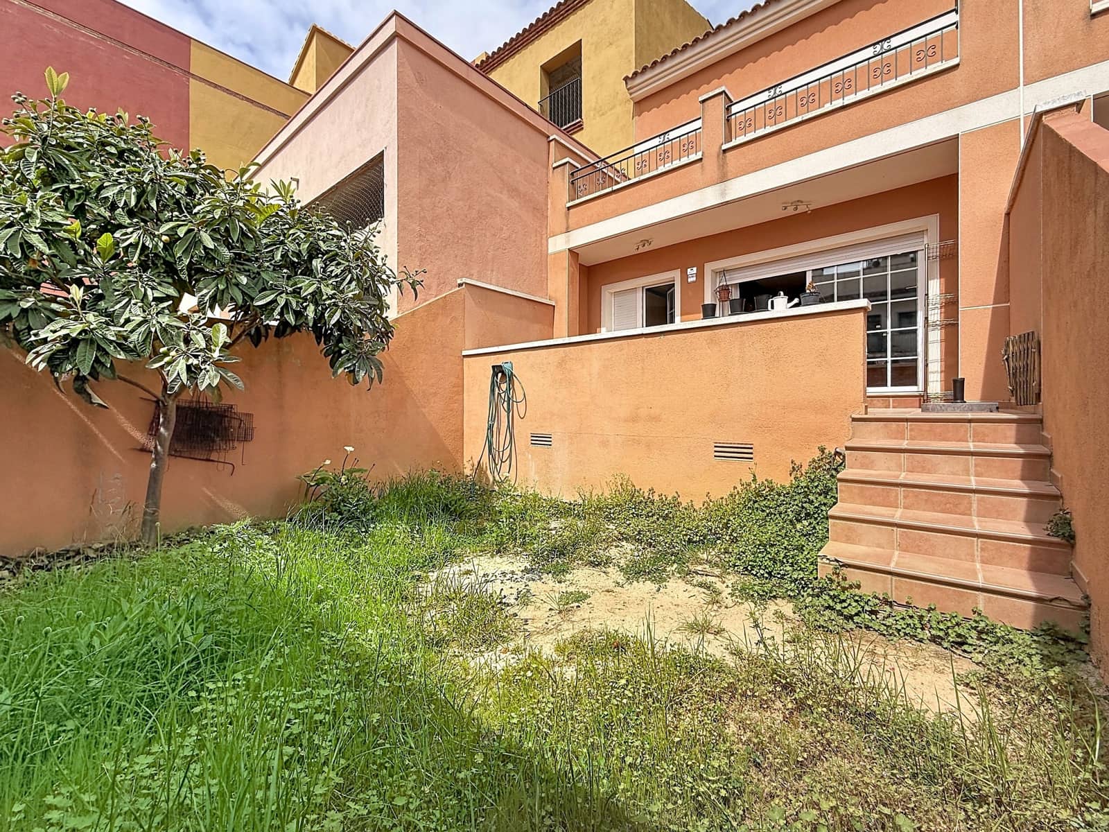 4 bedroom Terraced Villa for sale in Tarragona city - € 265,000 (Ref: 9989779)