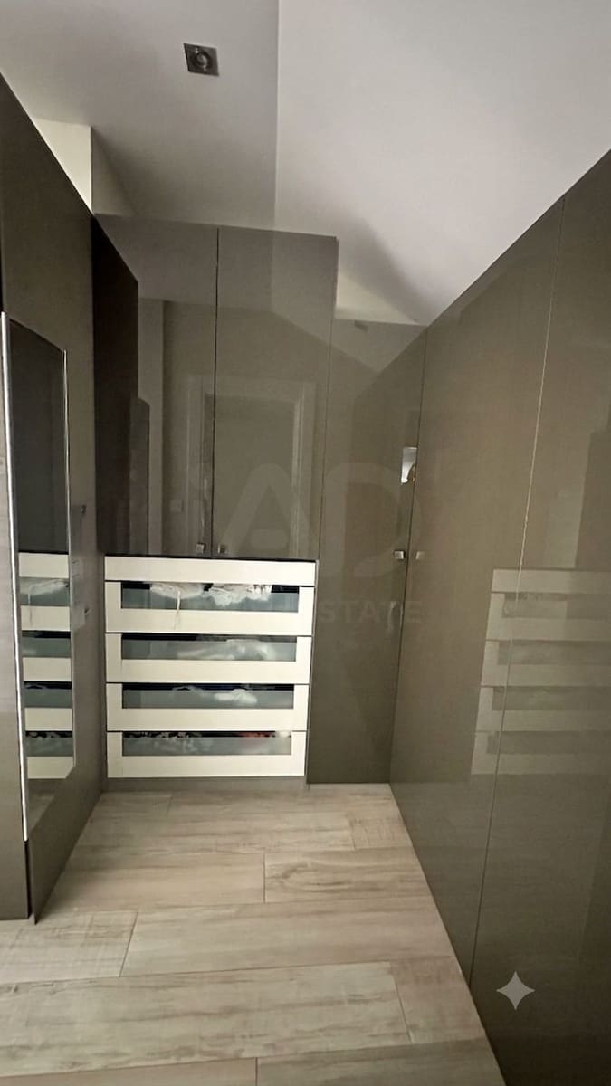 5 slaapkamer Huis te koop in Leon stad met garage - € 510.000 (Ref: 9989781)