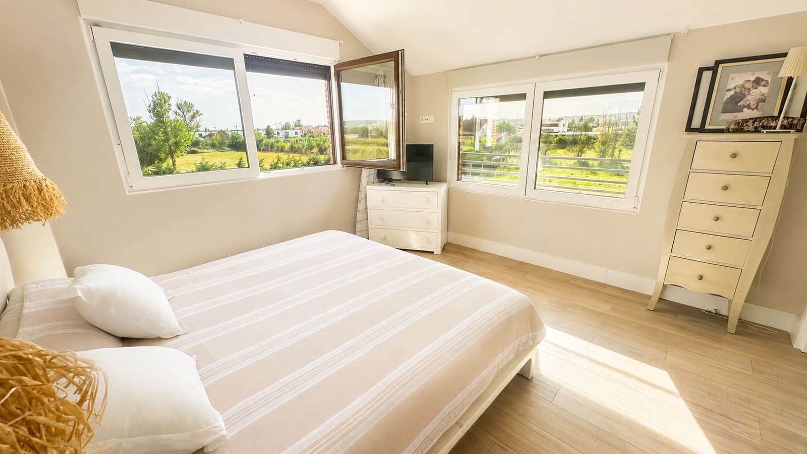 5 slaapkamer Huis te koop in Leon stad met garage - € 510.000 (Ref: 9989781)