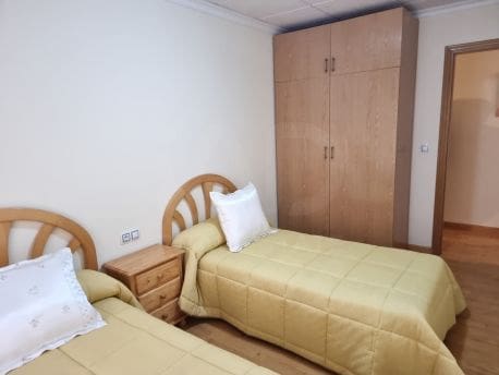 Apartamento de 4 habitaciones en Albatera en venta con piscina garaje - 135.000 € (Ref: 9989782)