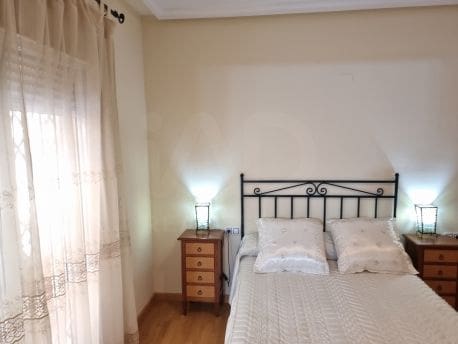 Apartamento de 4 habitaciones en Albatera en venta con piscina garaje - 135.000 € (Ref: 9989782)
