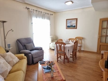 Apartamento de 4 habitaciones en Albatera en venta con piscina garaje - 135.000 € (Ref: 9989782)