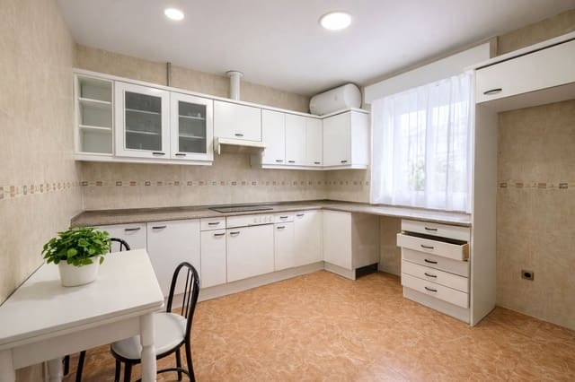 3 quarto Casa em Banda para venda em Ávila cidade com piscina - 239 000 € (Ref: 9989785)