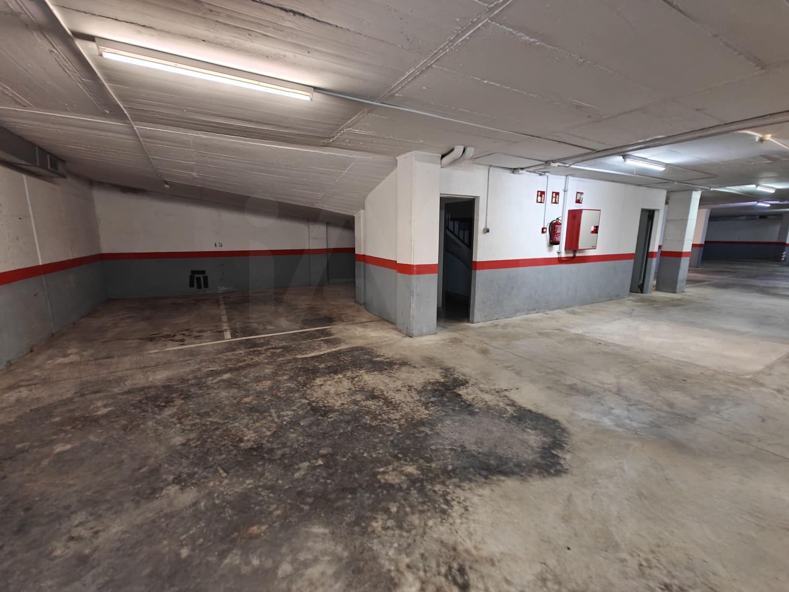 Garage til salg i Barcelona by - € 13.000 (Ref: 9989787)