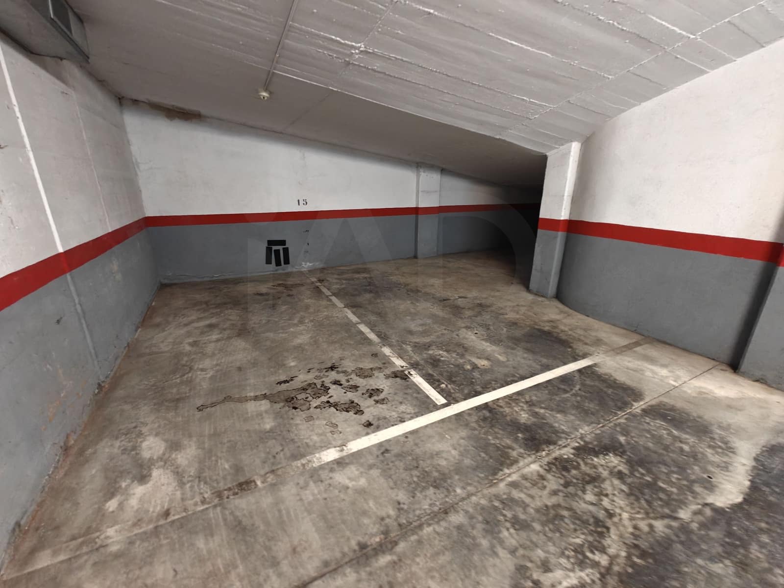 Garage til salg i Barcelona by - € 13.000 (Ref: 9989787)