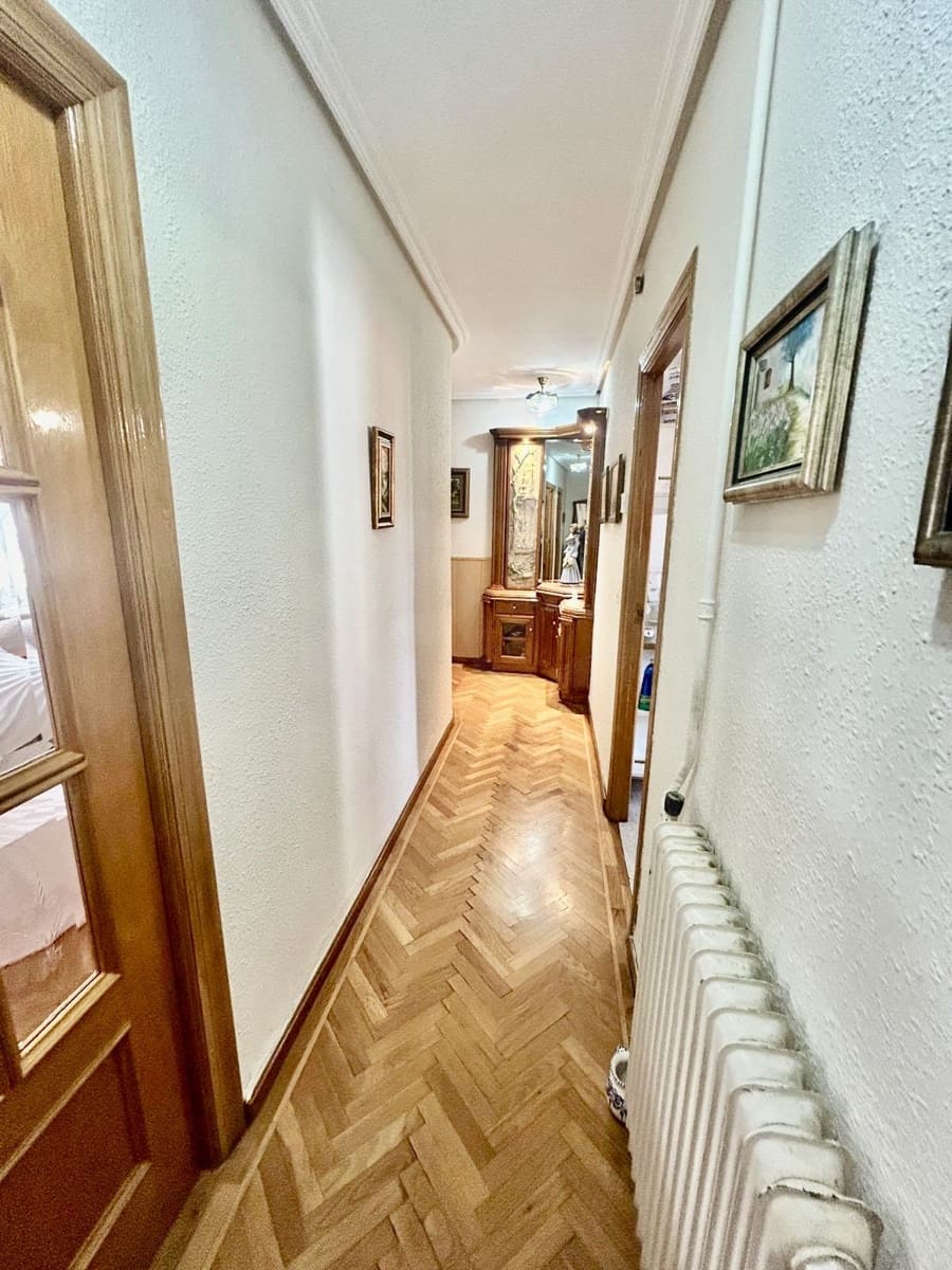 3 sypialnia Dom na sprzedaż w Miasto Leon - 99 000 € (Ref: 9989788)