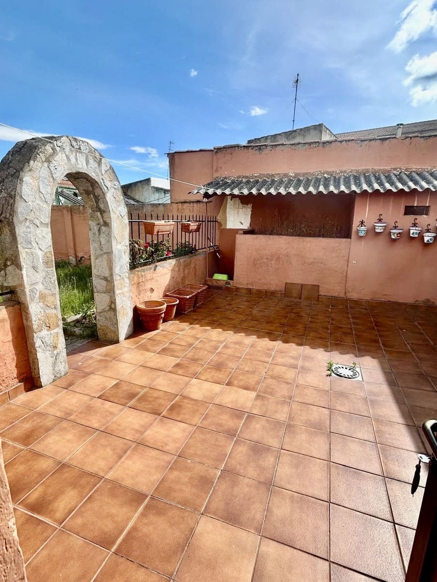 3 sypialnia Dom na sprzedaż w Miasto Leon - 99 000 € (Ref: 9989788)