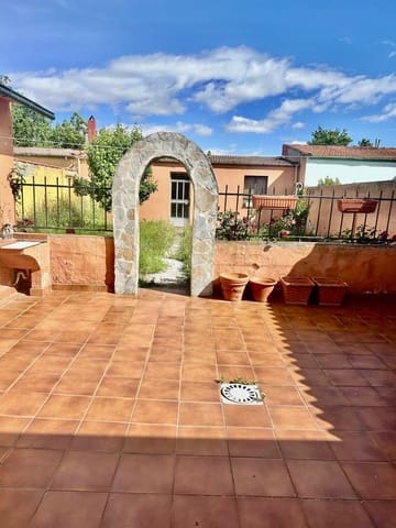 3 sypialnia Dom na sprzedaż w Miasto León - 99 000 € (Ref: 9989788)