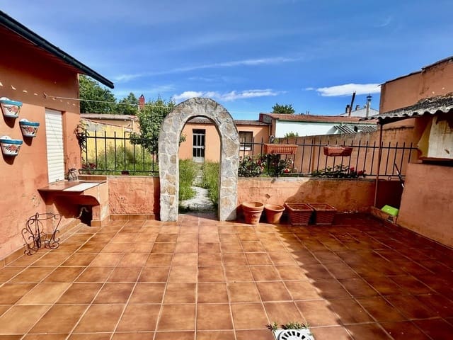 3 sypialnia Dom na sprzedaż w Miasto León - 99 000 € (Ref: 9989788)
