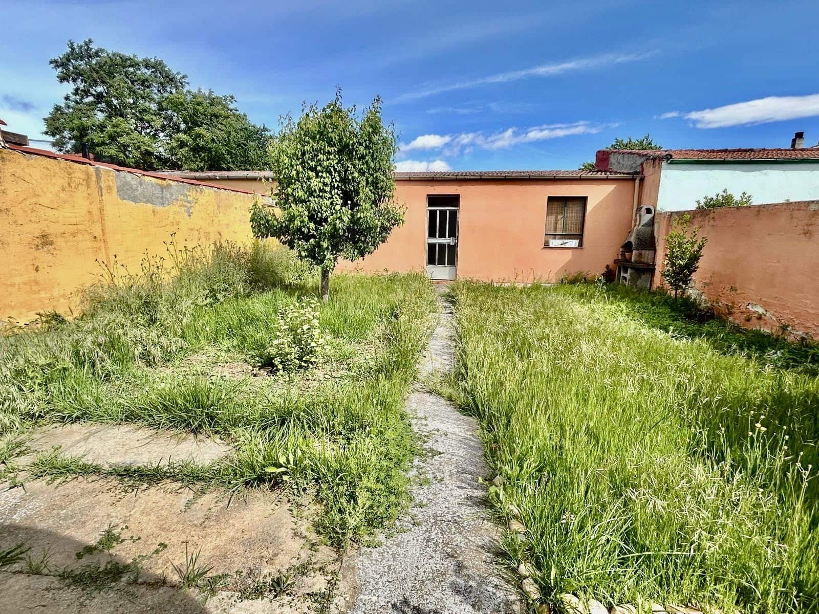 3 sypialnia Dom na sprzedaż w Miasto Leon - 99 000 € (Ref: 9989788)