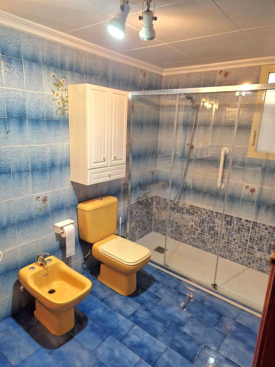 4 chambre Appartement à vendre à Alicante ville - 105 500 € (Ref: 9989790)