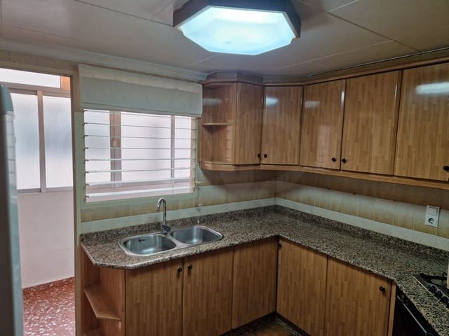 4 slaapkamer Appartement te koop in Sax - € 105.500 (Ref: 9989790)