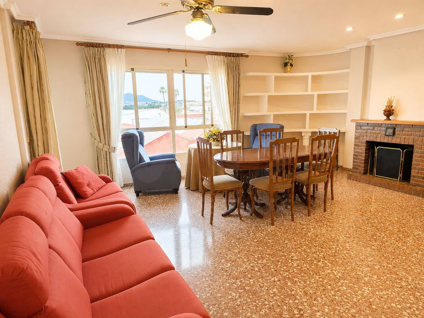 4 chambre Appartement à vendre à Alicante ville - 105 500 € (Ref: 9989790)