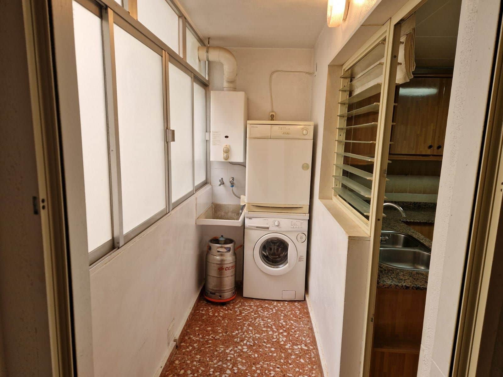 4 chambre Appartement à vendre à Alicante ville - 105 500 € (Ref: 9989790)
