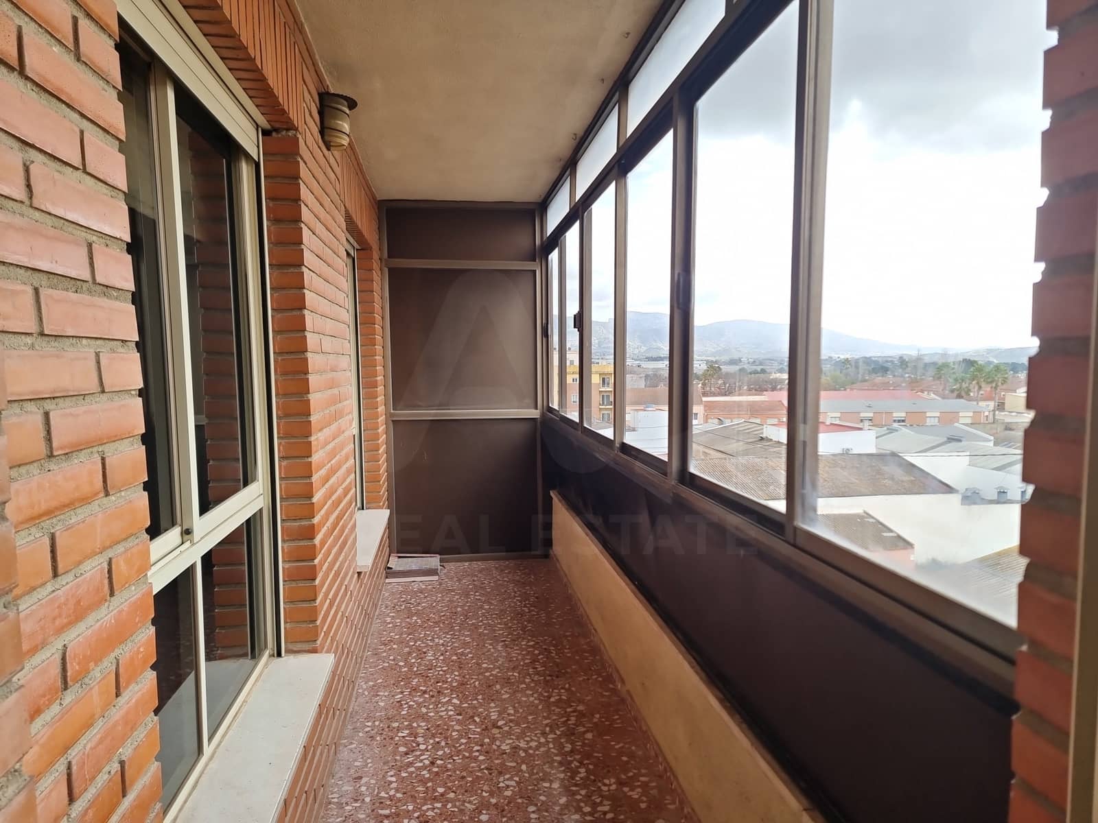 4 chambre Appartement à vendre à Alicante ville - 105 500 € (Ref: 9989790)