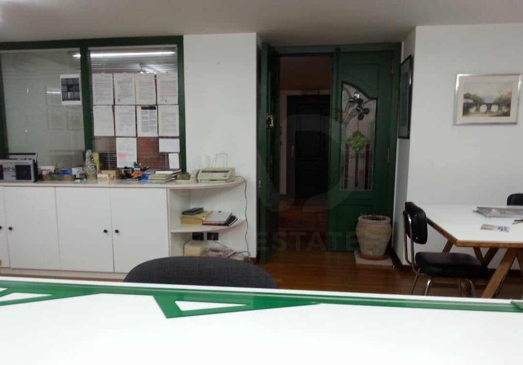 Kaupallinen myytävänä paikassa Ferrol - 70 000 € (Ref: 9989794)