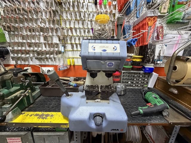 Commerciale da affittare in Puerta del Ángel, Madrid città - 2.500 € (Rif: 9989795)