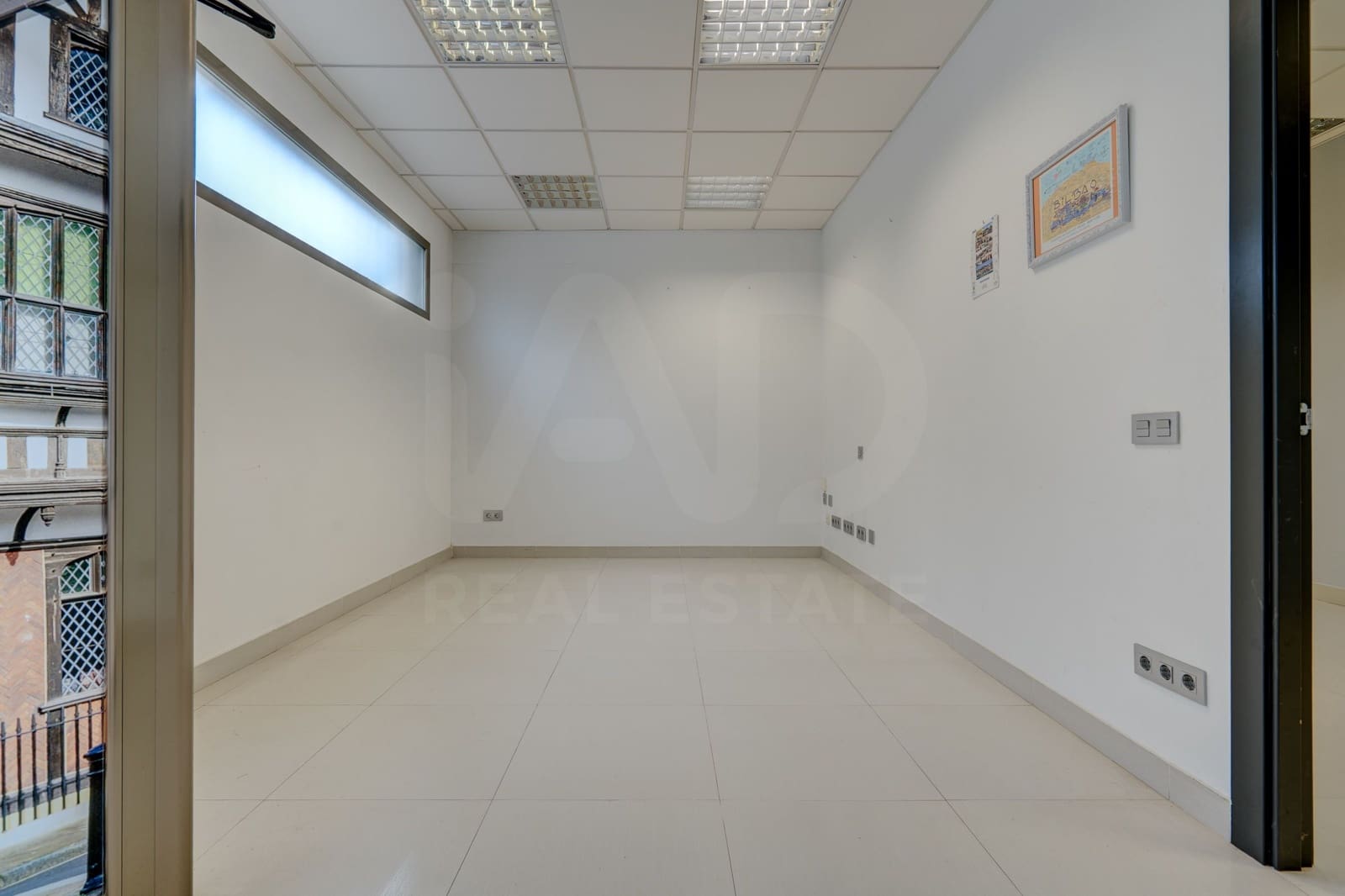 Erhverv til salg i Ortuella - € 179.000 (Ref: 9989797)