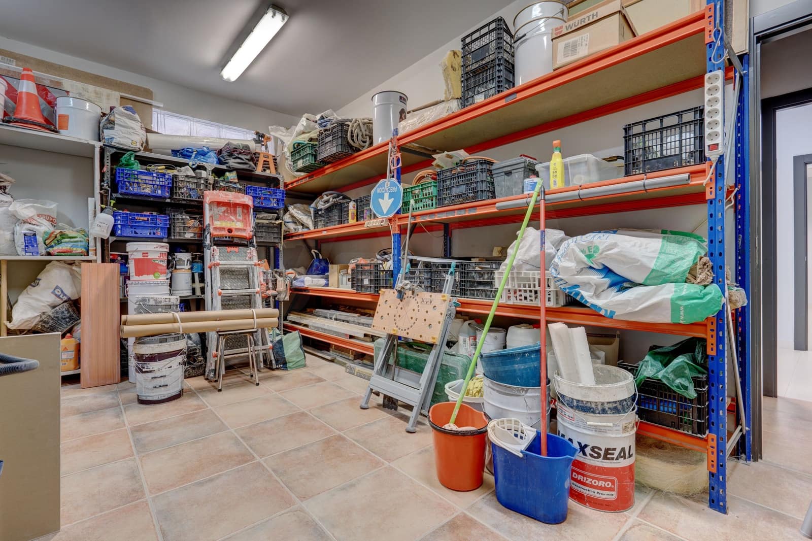 Erhverv til salg i Ortuella - € 179.000 (Ref: 9989797)