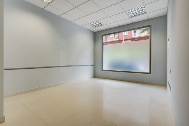 Kaupallinen vuokrattavana paikassa Ortuella - 600 € (Ref: 9989798)