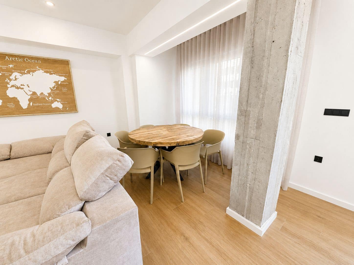 3 slaapkamer Appartement te huur in Murcia stad - € 1.800 (Ref: 9989799)